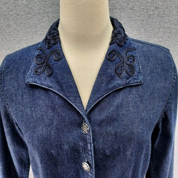 Christopher & Banks Women’s Embroidered Button Long Sleeve Denim Top size S - Picture 2 of 11